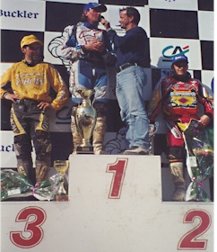 elite_2001_stjean_podium_petit.jpg (69319 octets)